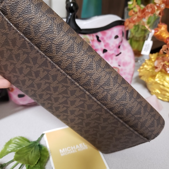 Sold on fb 🍀NWT Michael Long wallet - Picture 5 of 5